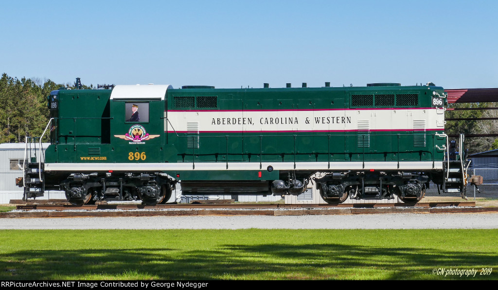 ACWR 896 / GP7 restored, now on display in front of the Office 